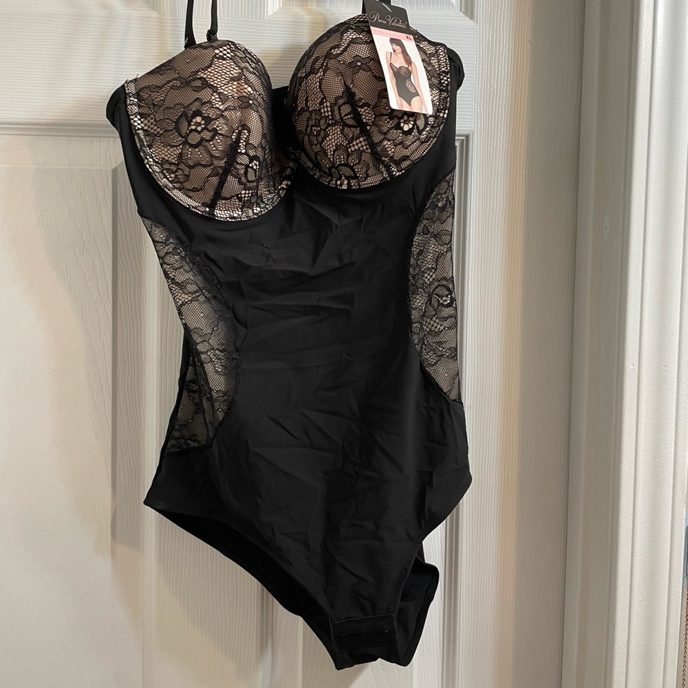 Shaping body suit